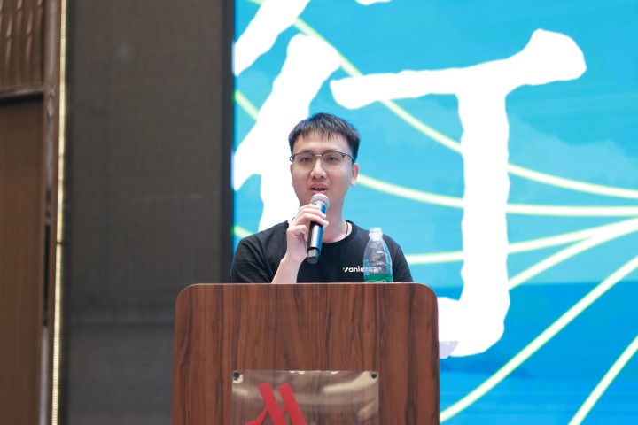 一場(chǎng)發(fā)布會(huì)，一場(chǎng)千人狂歡嘉年華 | 2025萬(wàn)磊廣佛千人行完滿成功