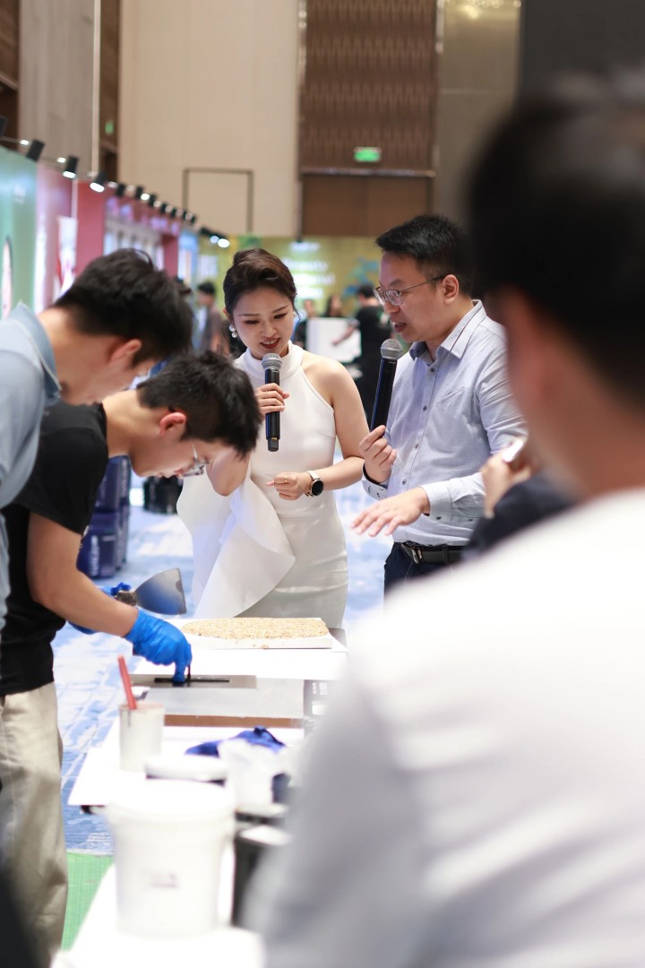 一場(chǎng)發(fā)布會(huì)，一場(chǎng)千人狂歡嘉年華 | 2025萬(wàn)磊廣佛千人行完滿成功